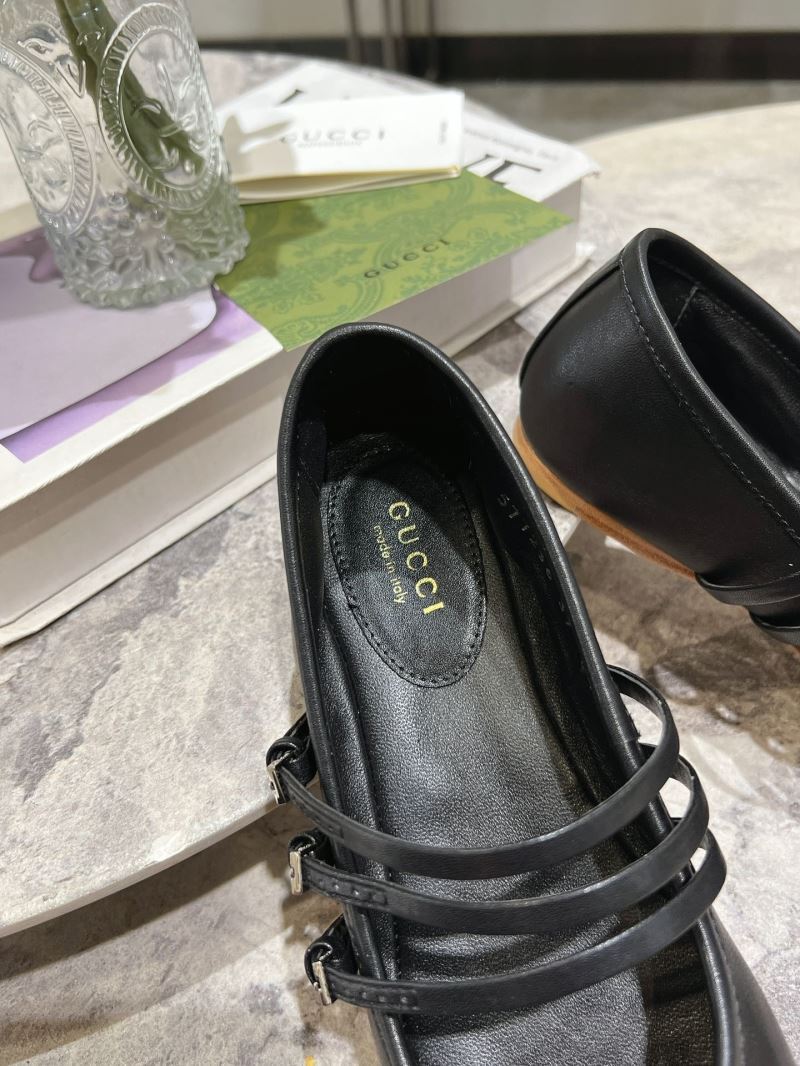 Gucci Low Shoes